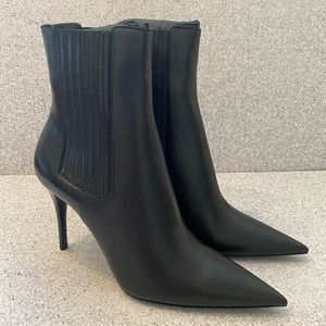 YSL Saint Laurent Black Ankle Boots size 39.5 New